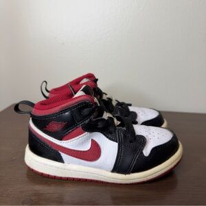 Nike Air Jordan 1 Mid White Red Black Leather Sneakers Sz 9C